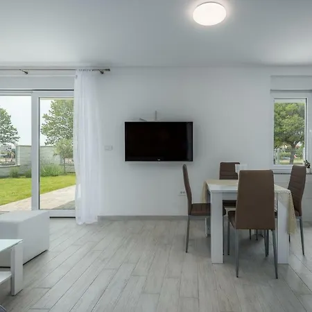 Magnolija House With * Umag
